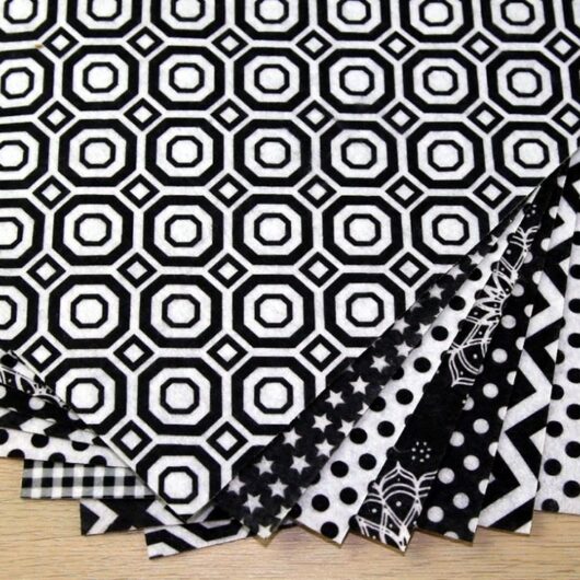 Camelot Fabrics Soft Felt Fabric Black & White