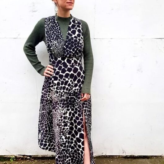 Vanessa Hansen Paper Sewing Pattern Lynn Pinafore